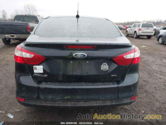 FORD FOCUS SEL, 1FAHP3H21CL233559