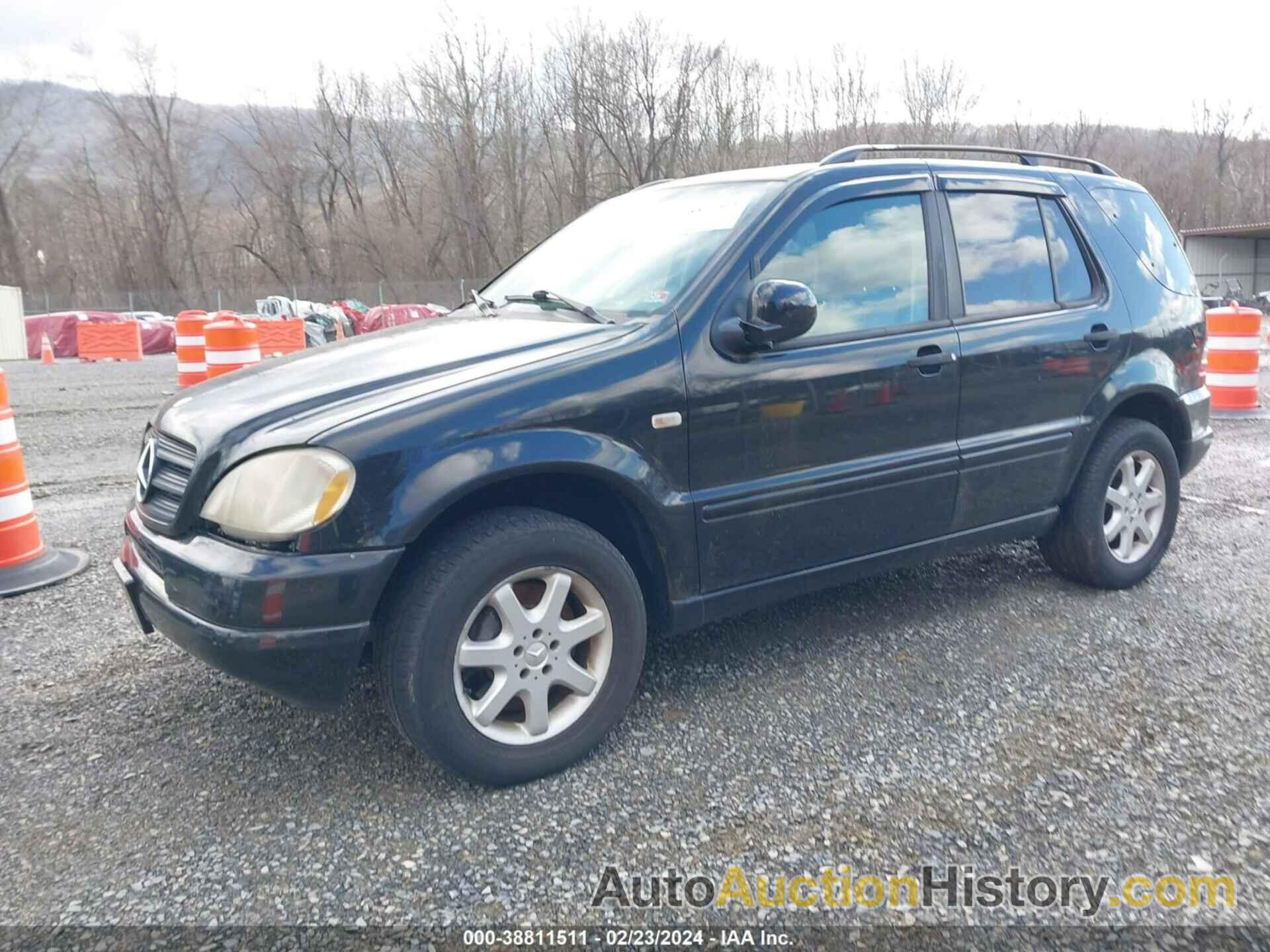 MERCEDES-BENZ ML 430, 4JGAB72E5YA202107