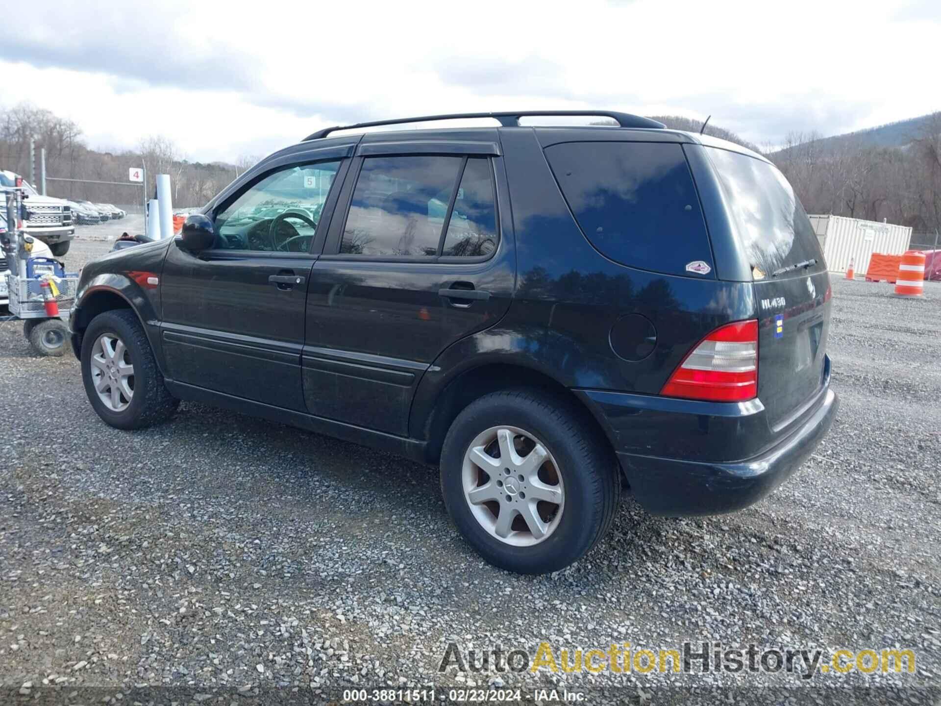 MERCEDES-BENZ ML 430, 4JGAB72E5YA202107