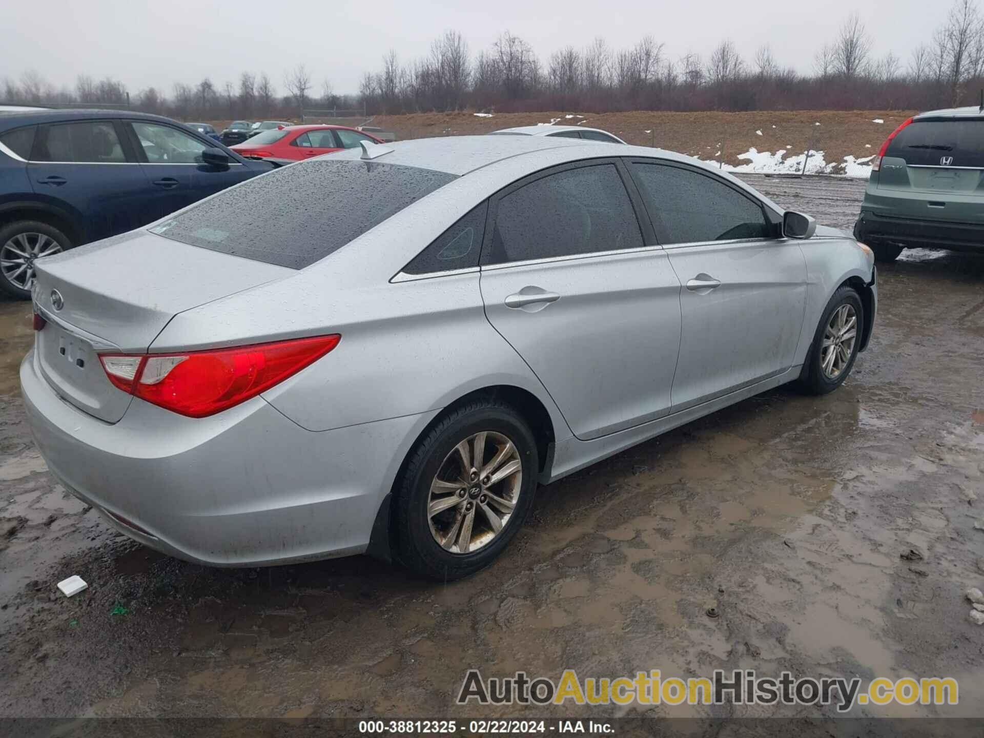 HYUNDAI SONATA GLS, 5NPEB4AC4BH097001