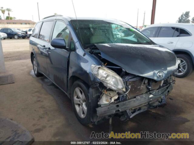 TOYOTA SIENNA LE, 5TDKK3DCXES443771