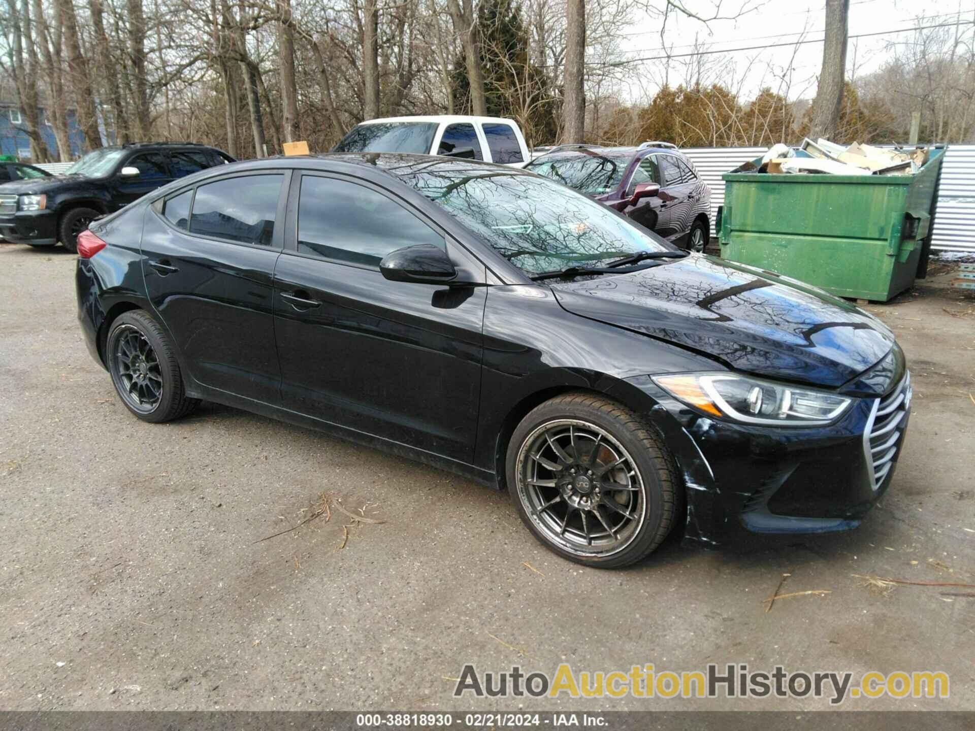 HYUNDAI ELANTRA SE, KMHD74LF6HU203592