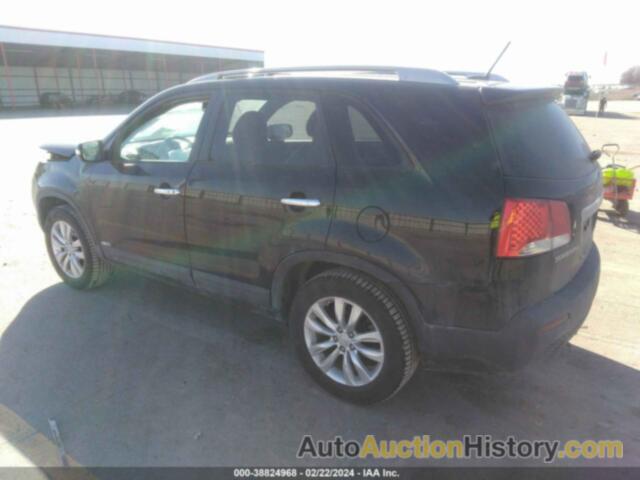 KIA SORENTO EX, 5XYKUDA10BG151705