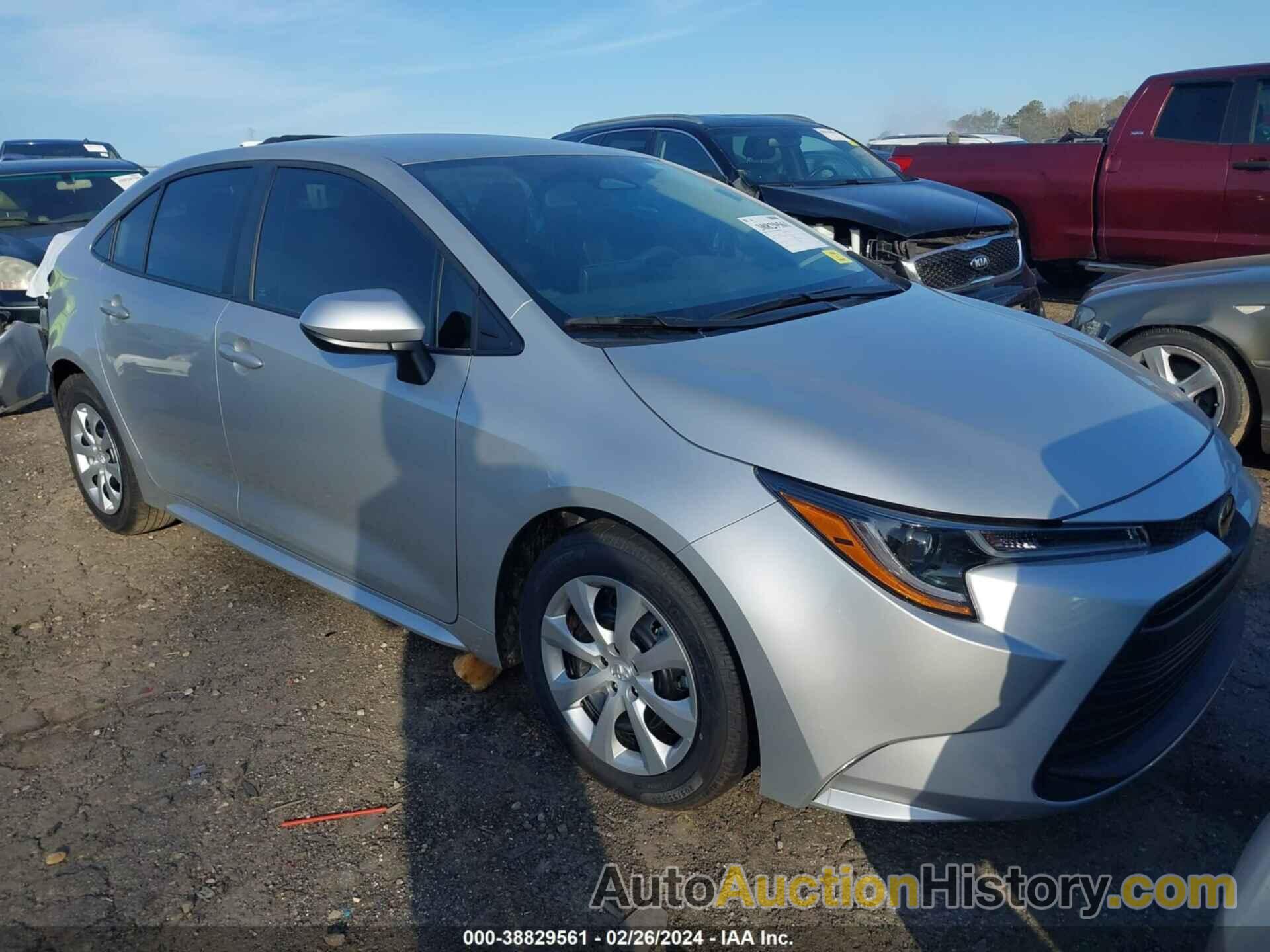 TOYOTA COROLLA LE, 5YFB4MDE4PP073396