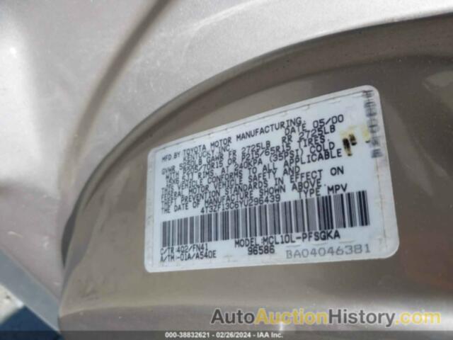 TOYOTA SIENNA LE/XLE, 4T3ZF13C6YU296439