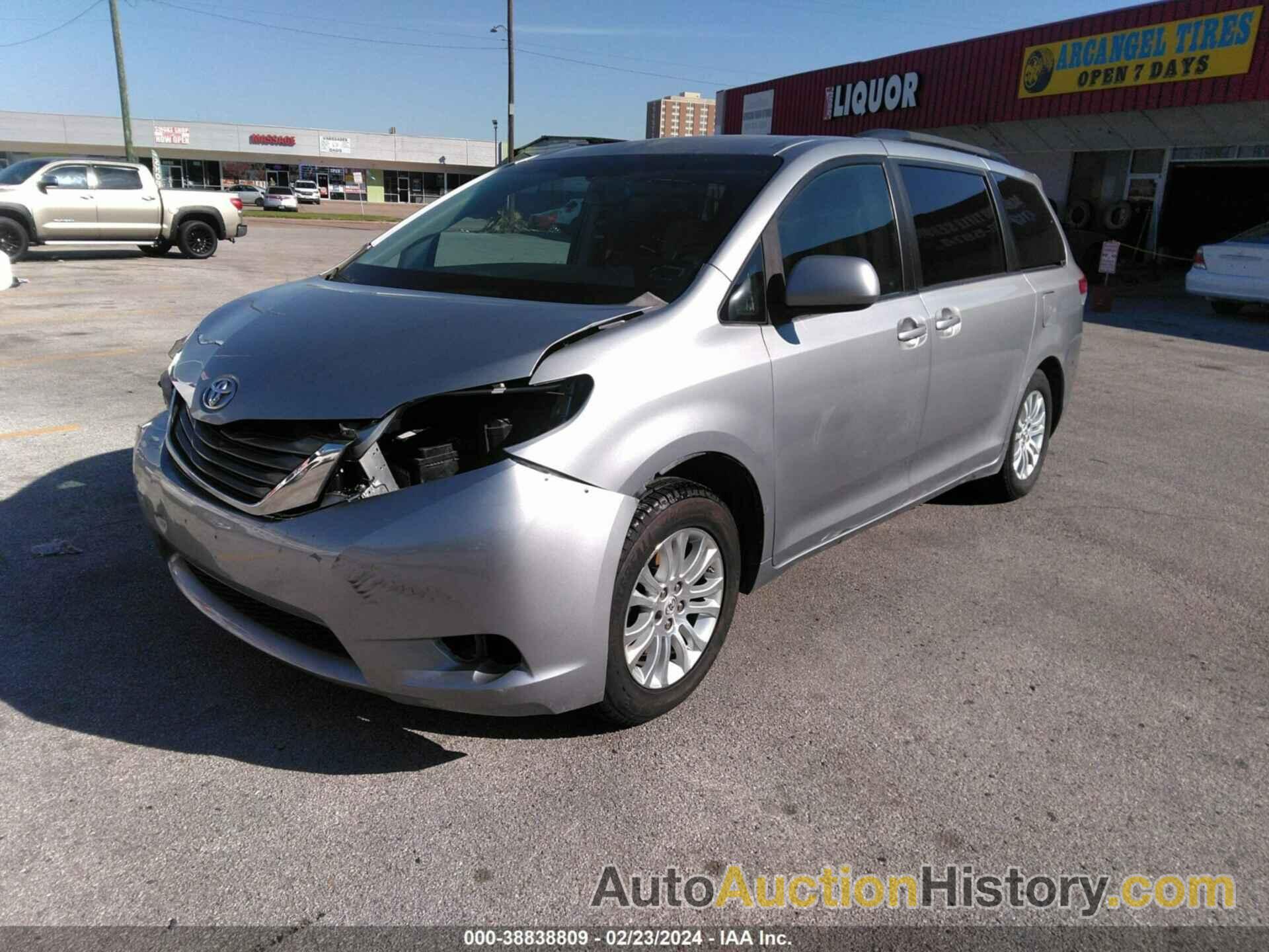 TOYOTA SIENNA XLE V6, 5TDYK3DC7BS146446