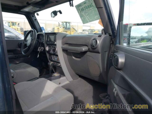 JEEP WRANGLER SAHARA, 1J4GA59197L219093