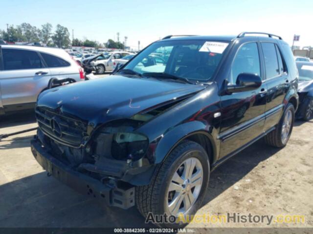 MERCEDES-BENZ ML 320, 4JGAB54E0XA138249