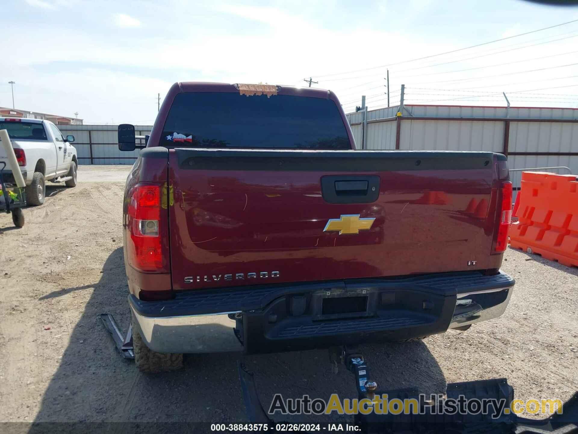 CHEVROLET SILVERADO 1500 LT, 3GCPCSE06DG217712