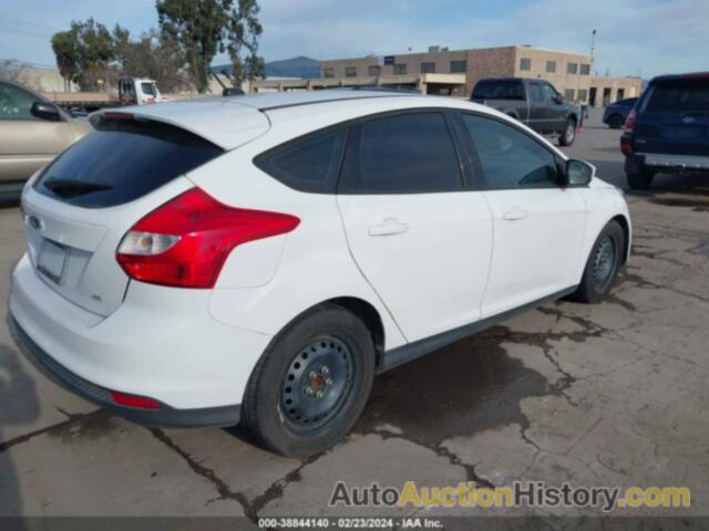 FORD FOCUS SE, 1FAHP3K26CL290817