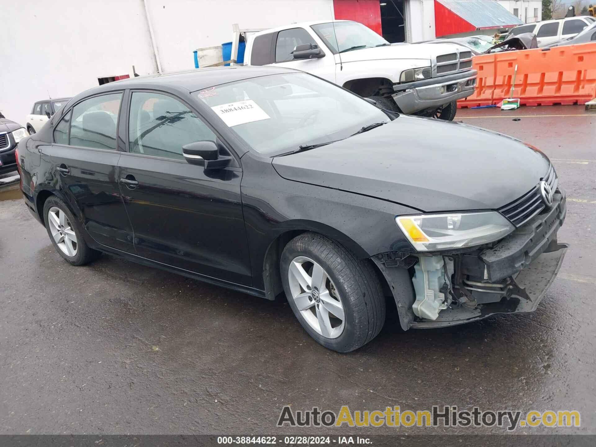 VOLKSWAGEN JETTA 2.0L TDI, 3VWLL7AJ1CM396314