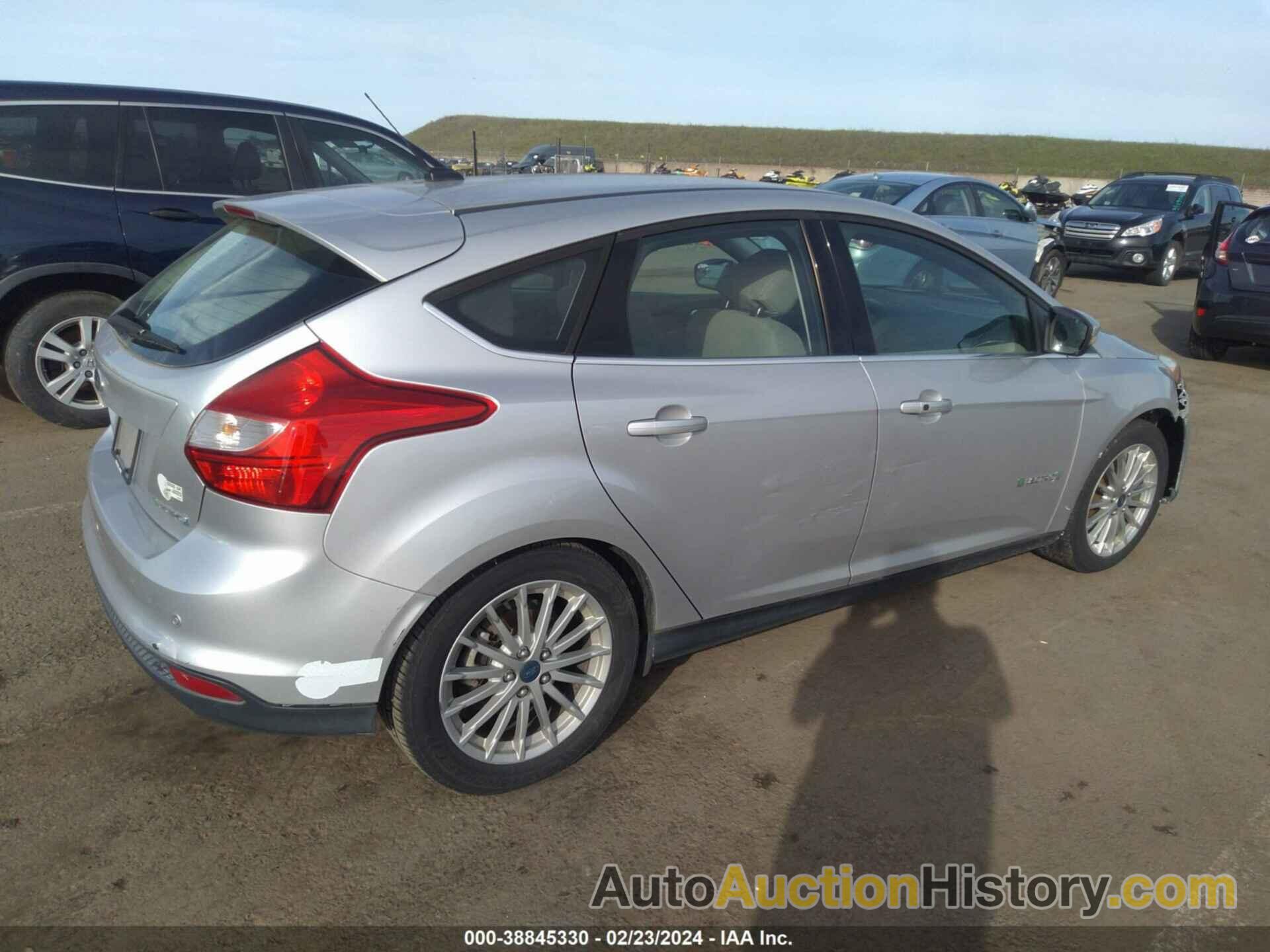 FORD FOCUS ELECTRIC, 1FADP3R4XDL185575