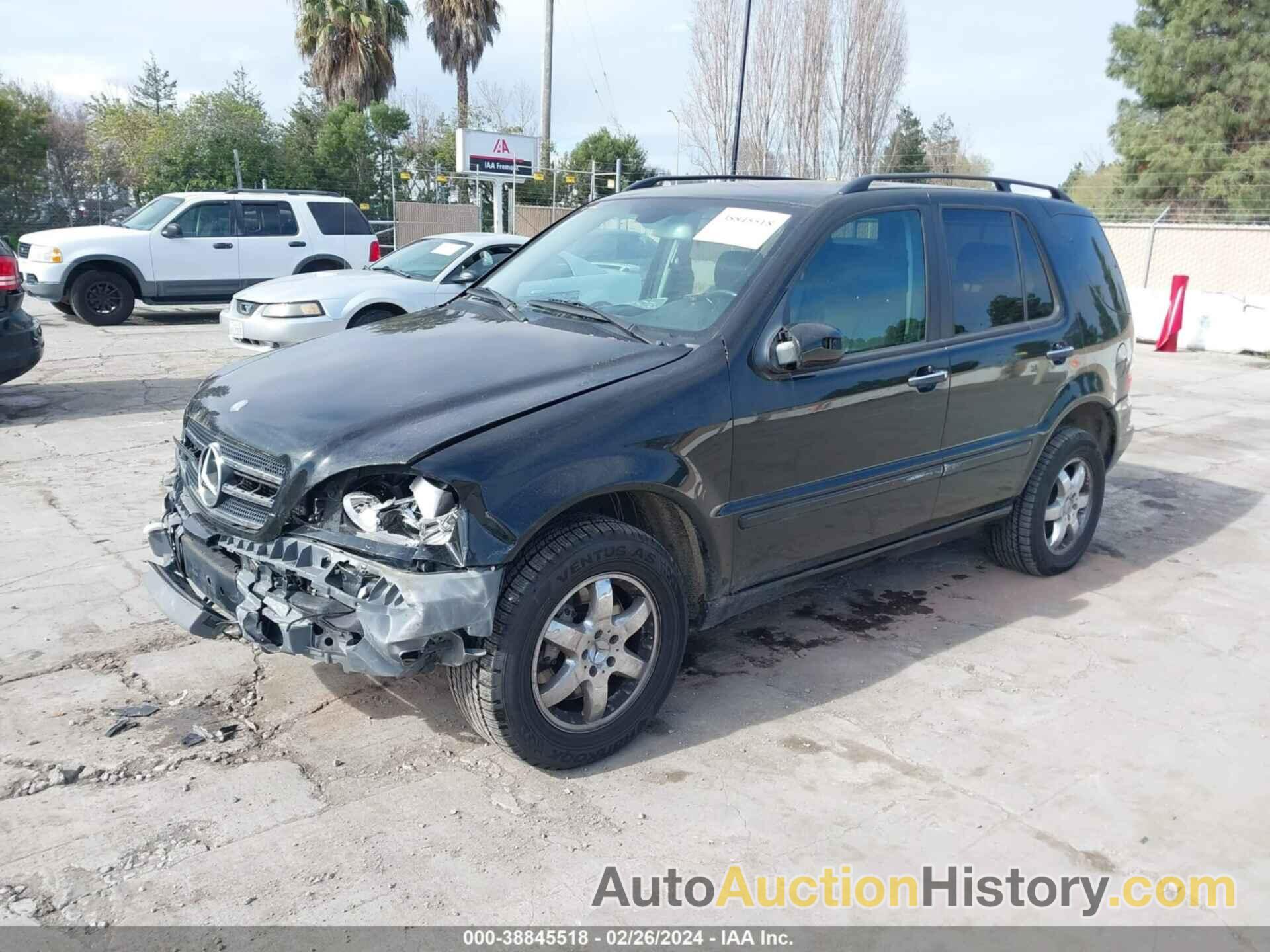 MERCEDES-BENZ ML 500, 4JGAB75E73A442473