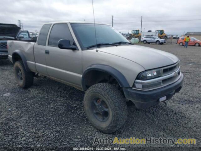 CHEVROLET S-10 LS, 1GCCT19W5W8196593