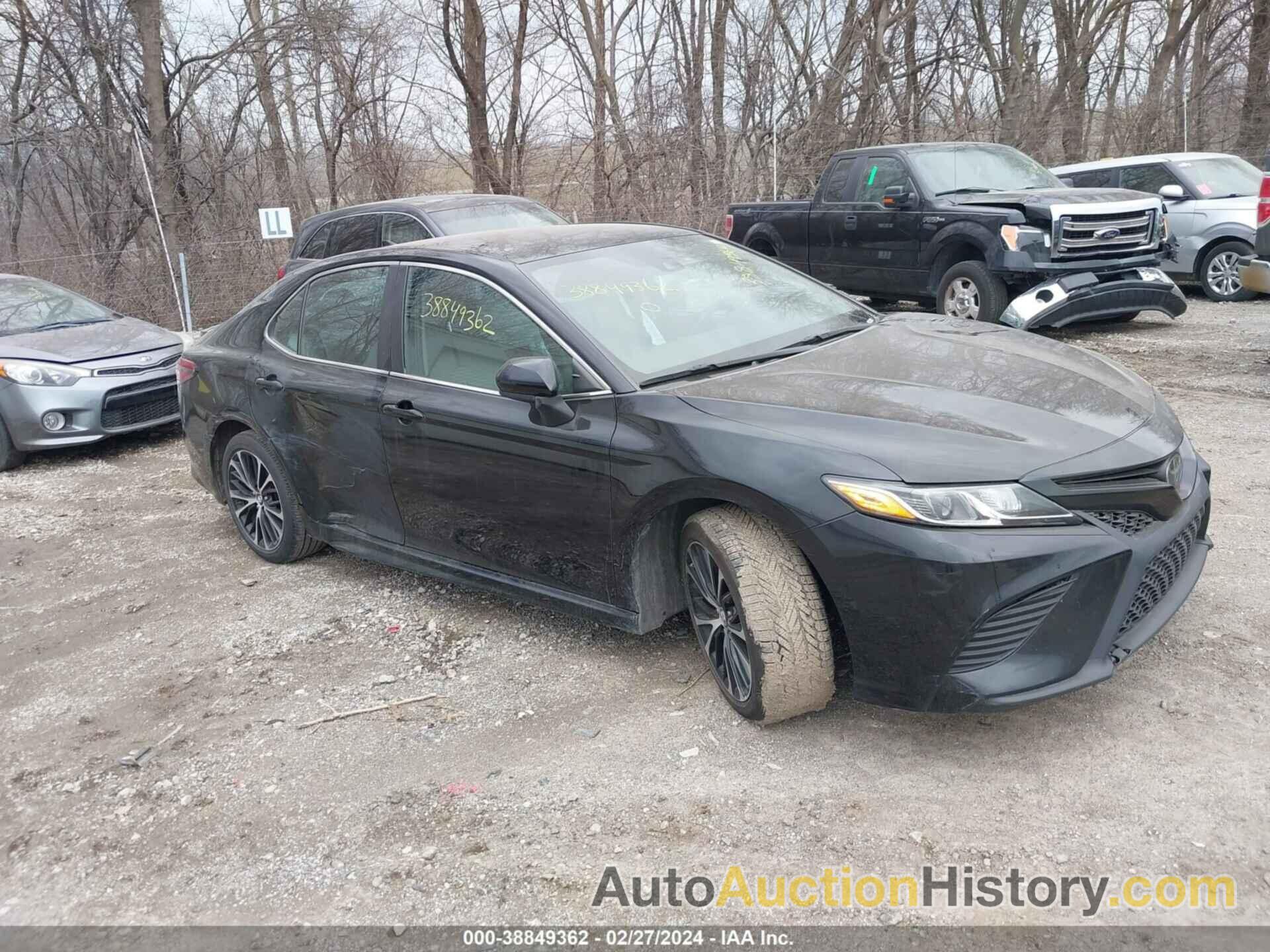 TOYOTA CAMRY SE, 4T1B11HK9KU801874