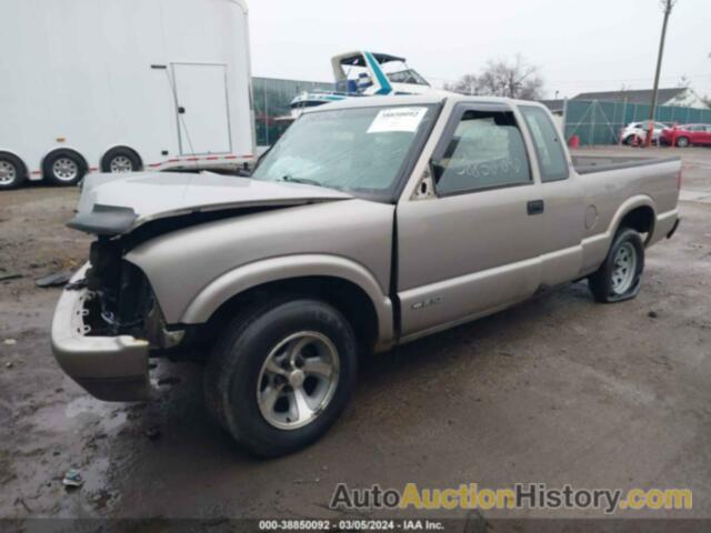 CHEVROLET S-10 LS, 1GCCS19W518176307