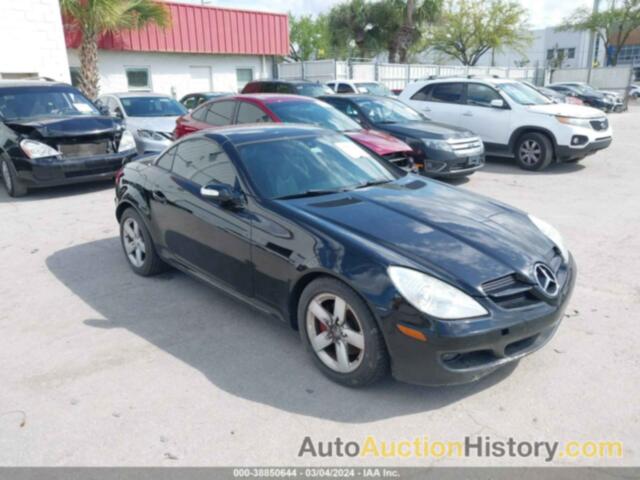 MERCEDES-BENZ SLK 280, WDBWK54F17F135056