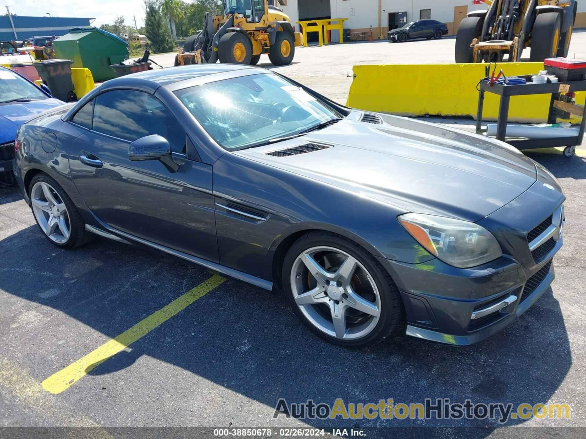 MERCEDES-BENZ SLK 350, WDDPK5HAXCF029127