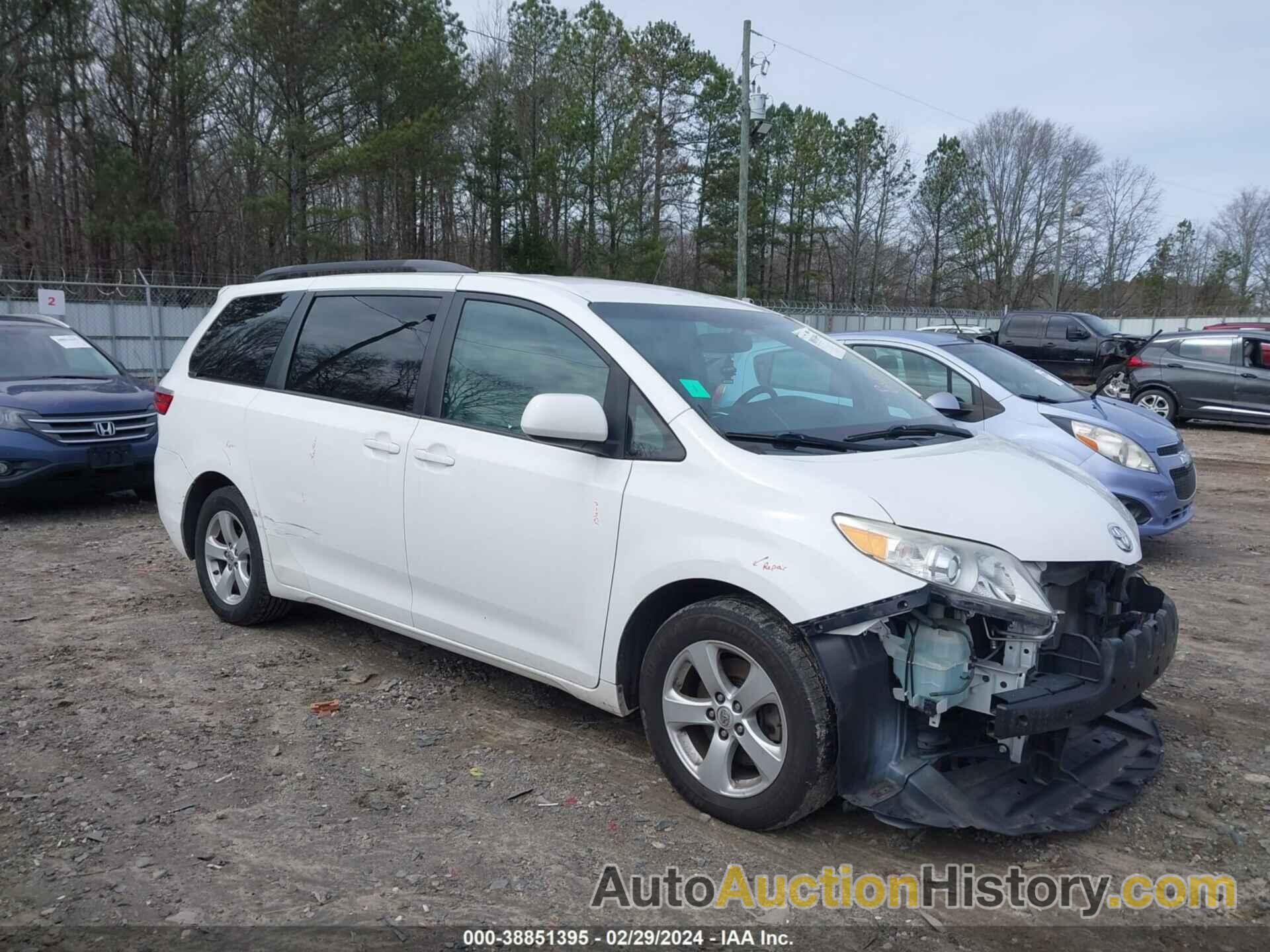 TOYOTA SIENNA LE 8 PASSENGER, 5TDKK3DC6FS679464