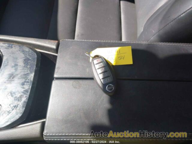 NISSAN ROGUE SV, 5N1AT3BA2MC693558