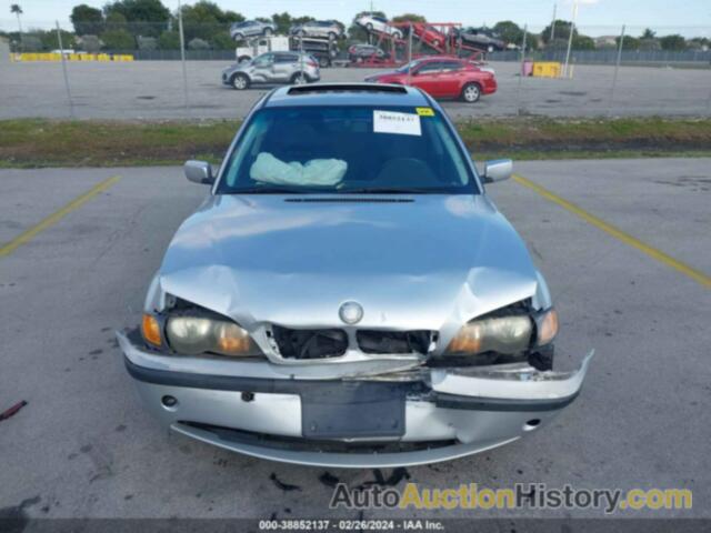 BMW 325I, WBAET37492NJ19210