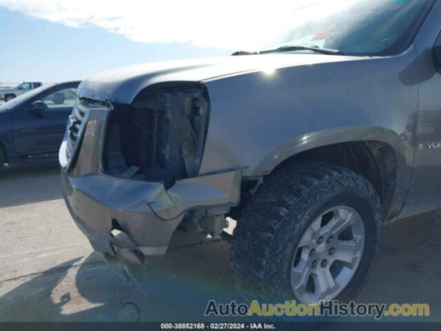 GMC YUKON XL K1500, 1GKFK16367J182887