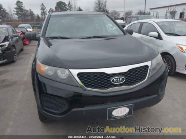 KIA SORENTO, 5XYKT3A10BG145142