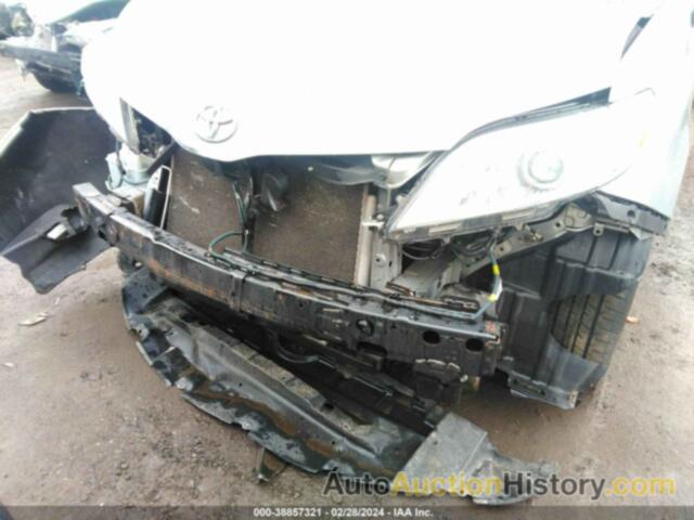 TOYOTA SIENNA LE, 5TDKZ3DC4HS841610