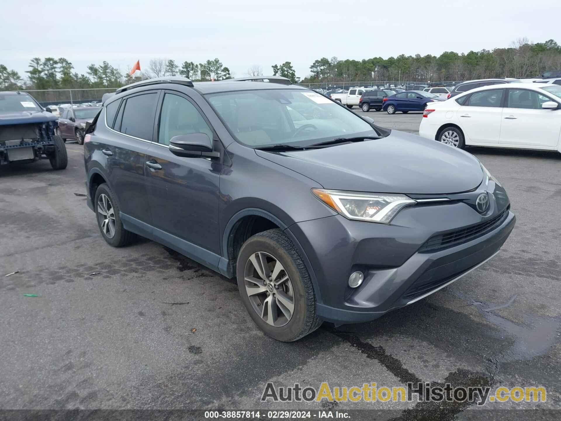 TOYOTA RAV4 XLE, JTMWFREVXJJ740068