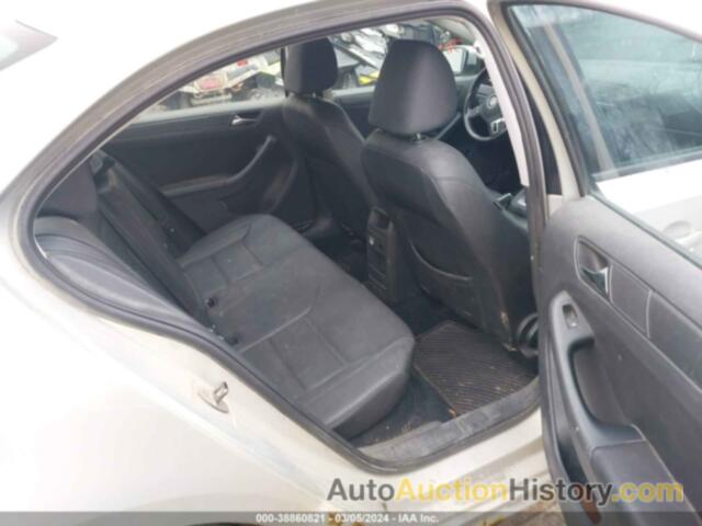 VOLKSWAGEN JETTA 2.5L SE, 3VWDZ7AJ6BM354352