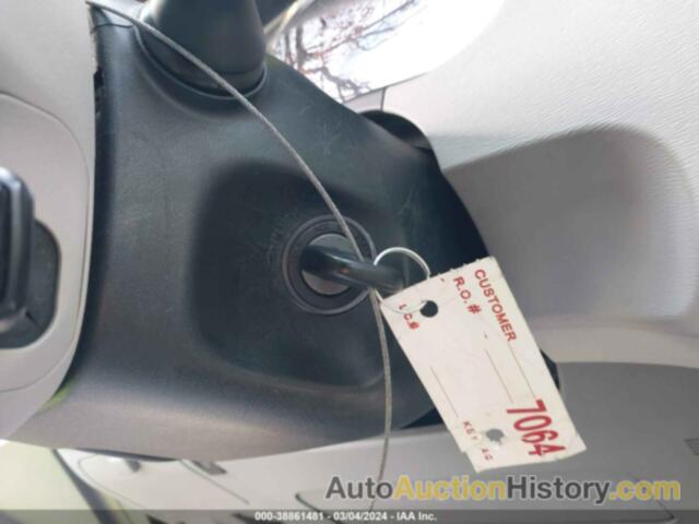 TOYOTA SIENNA XLE V6 8 PASSENGER, 5TDYK3DC8DS304599