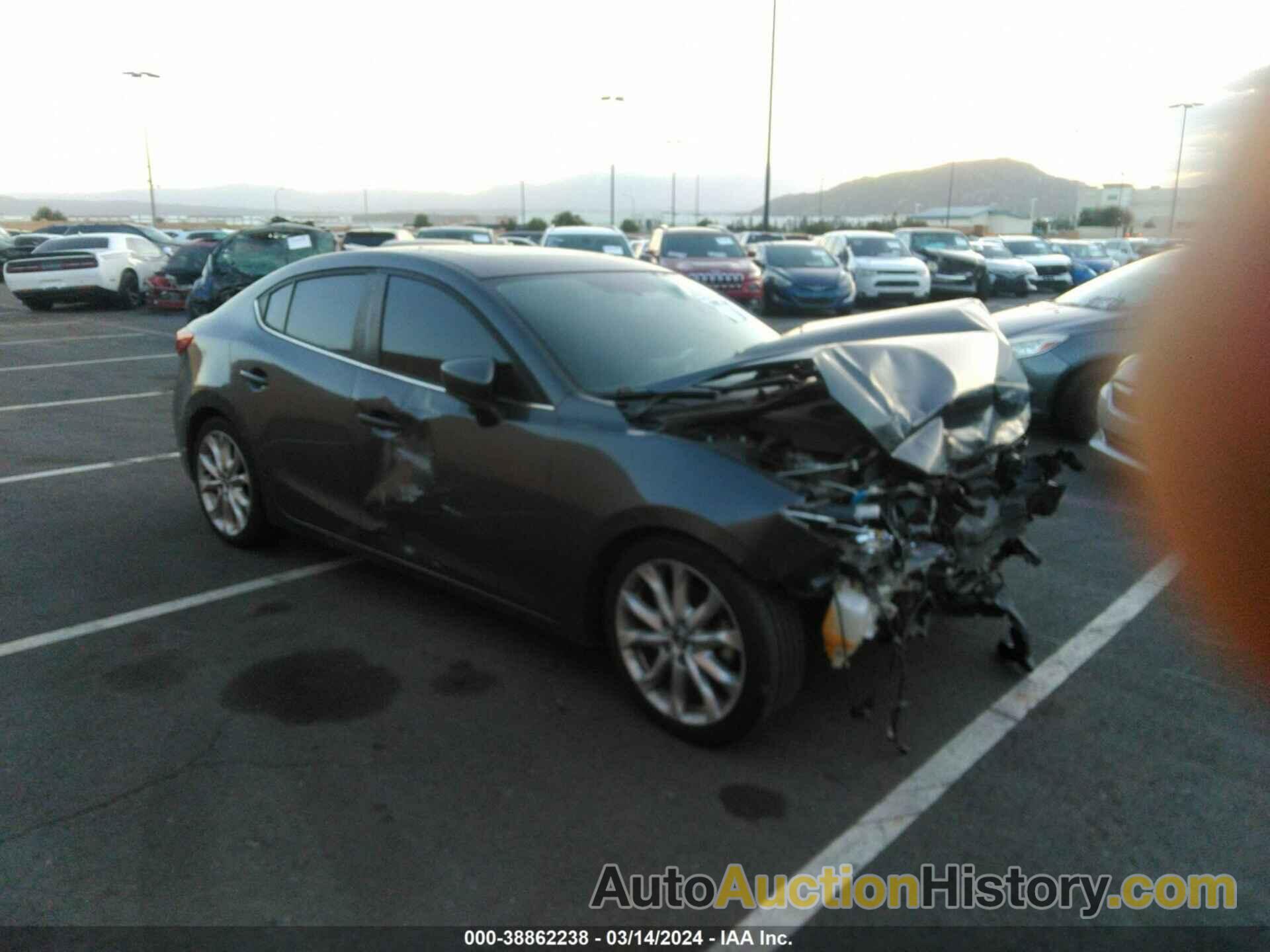 MAZDA 3 GRAND TOURING, JM1BM1W33E1195369