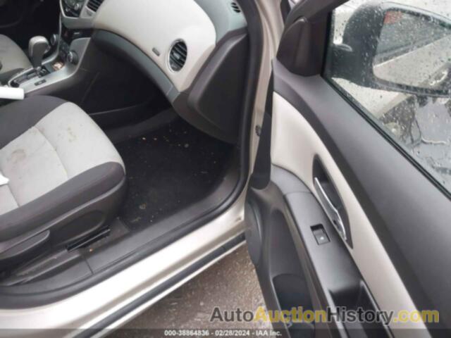 CHEVROLET CRUZE LS AUTO, 1G1PA5SG1D7303796