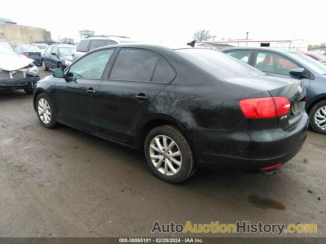 VOLKSWAGEN JETTA 2.5L SE, 3VWDP7AJ9CM405222