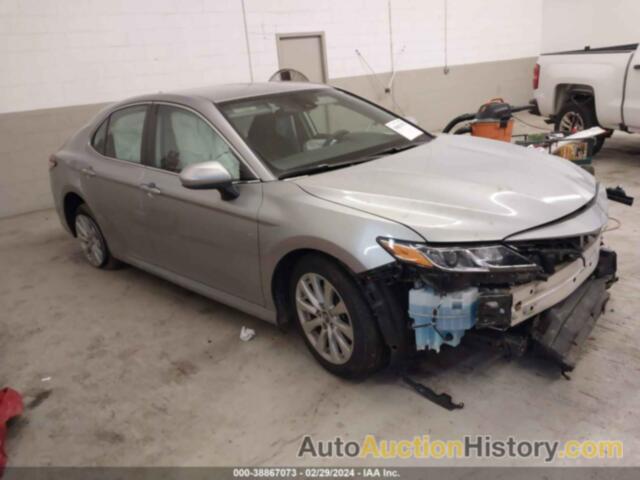 TOYOTA CAMRY LE, 4T1C11AK3LU880250