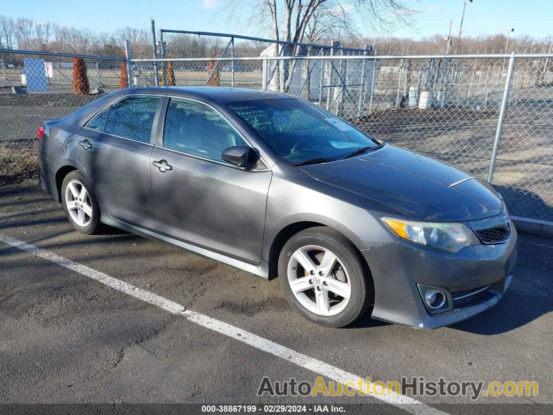 TOYOTA CAMRY SE, 4T1BF1FK0DU270233