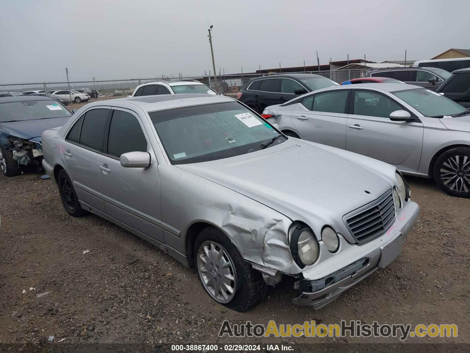 MERCEDES-BENZ E 320, WDBJF65JX1B186240