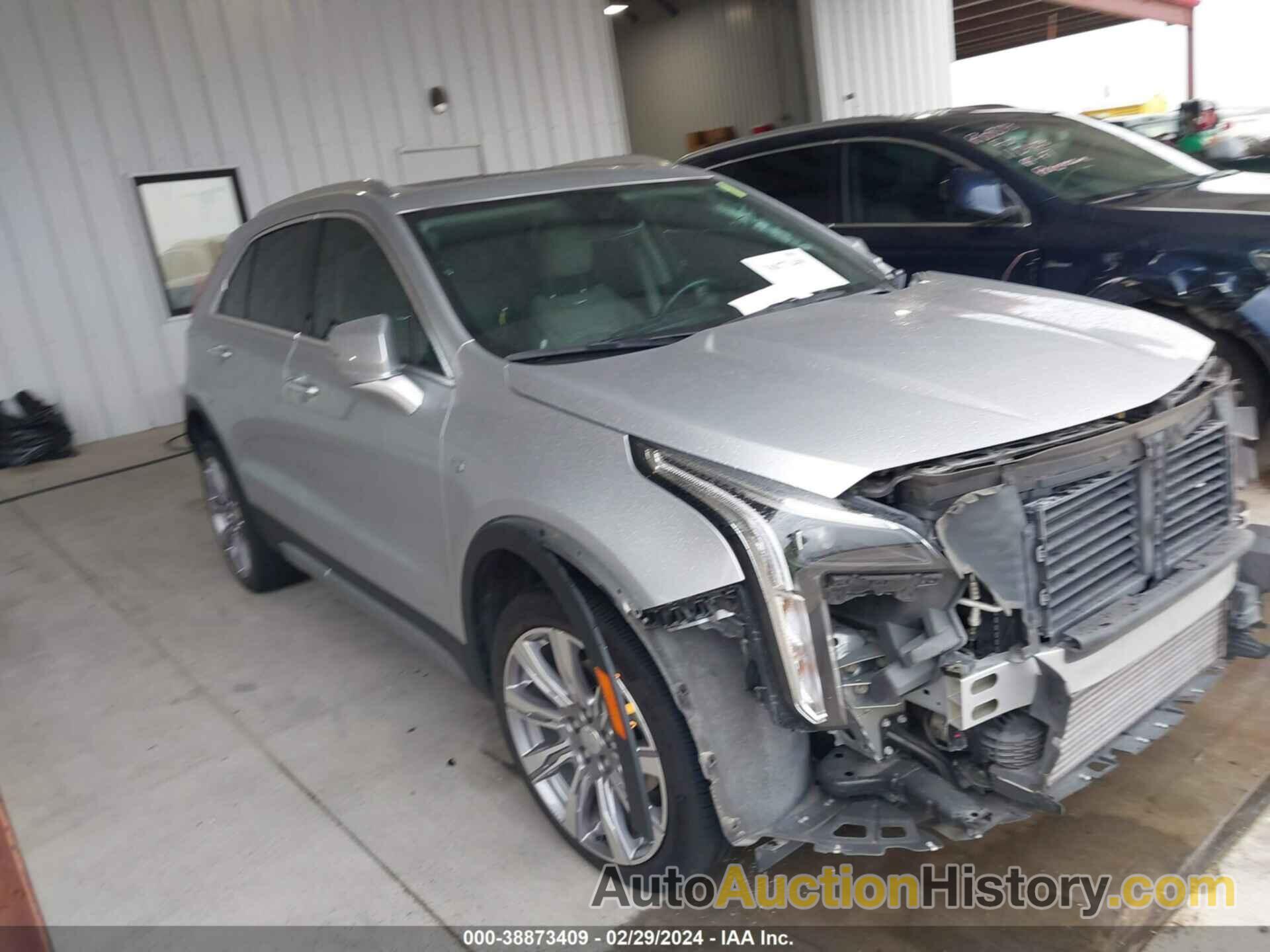 CADILLAC XT4 FWD PREMIUM LUXURY, 1GYFZCR44MF018294