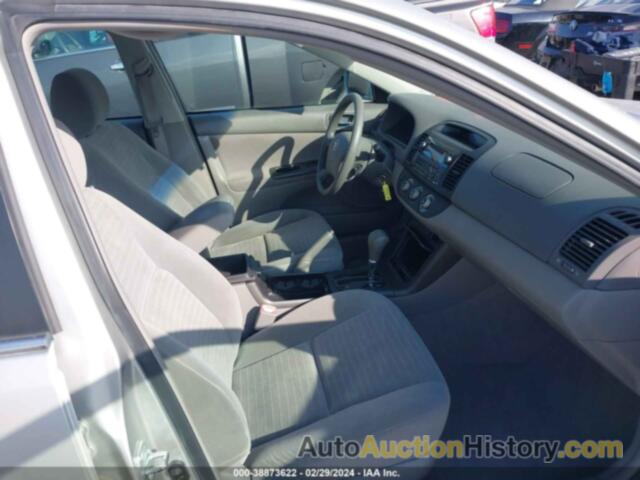 TOYOTA CAMRY LE, 4T1BE32K15U556971