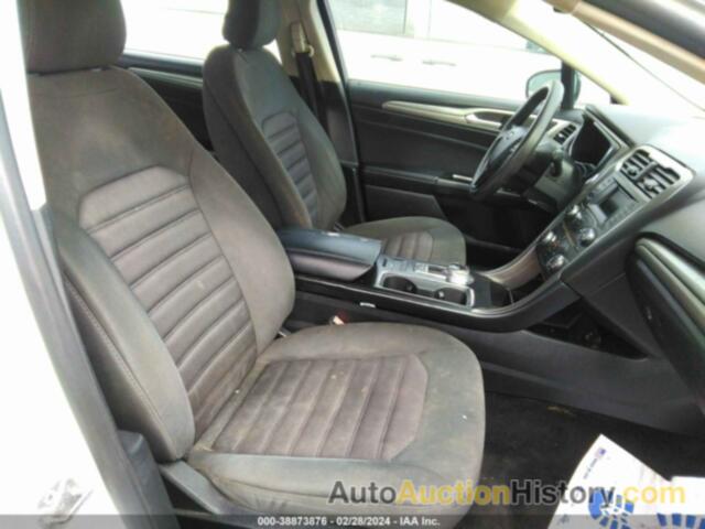 FORD FUSION SE, 3FA6P0H72HR370066