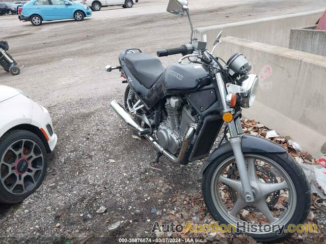 SUZUKI VX800, JS1VS51A9M2101255