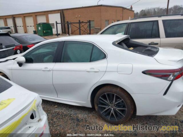 TOYOTA CAMRY SE, 4T1T11AK3RU842719