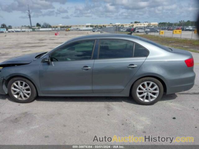 VOLKSWAGEN JETTA SE, 3VWDX7AJ8CM071846