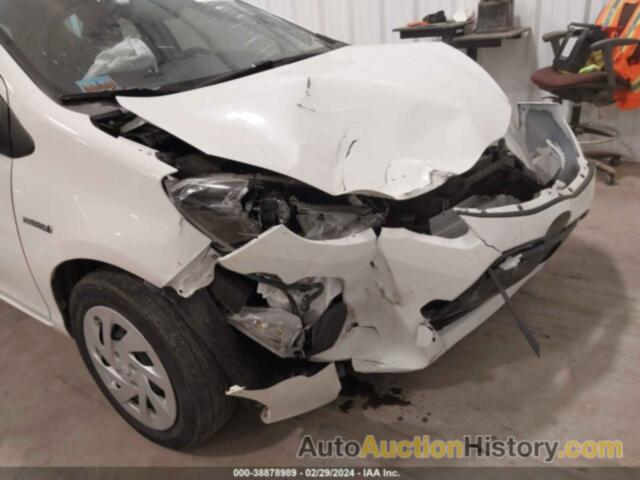 TOYOTA PRIUS C THREE, JTDKDTB35G1590044