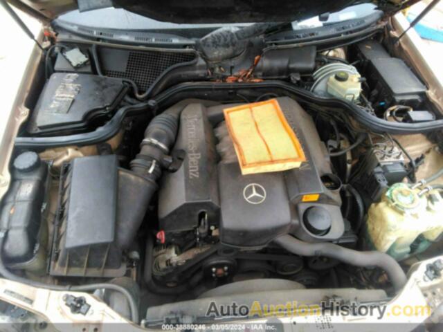 MERCEDES-BENZ E 320, WDBJF65J51B247736