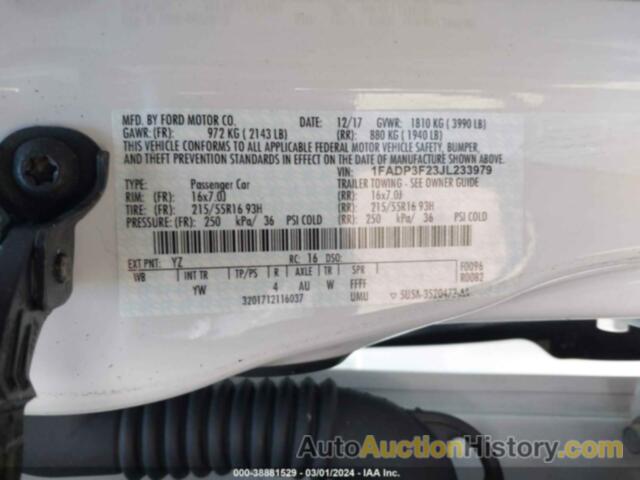 FORD FOCUS SE, 1FADP3F23JL233979