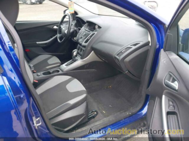 FORD FOCUS SE, 1FAHP3K20CL360957