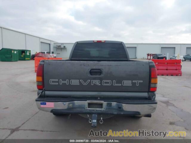 CHEVROLET SILVERADO C1500, 1GCEC19V72Z271945