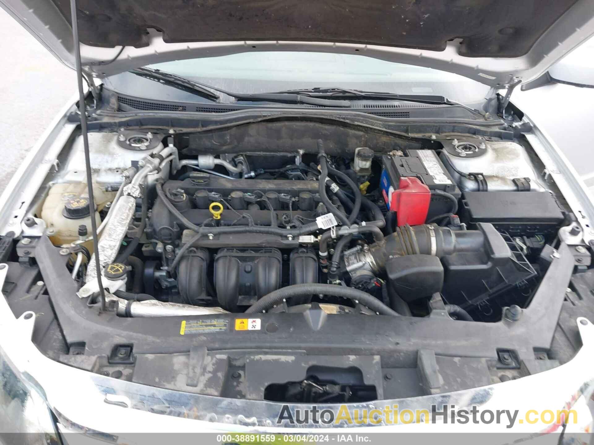 FORD FUSION SE, 3FAHP0HA2CR320247