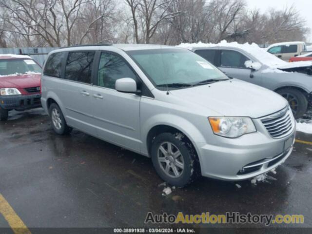 CHRYSLER TOWN AND COUNTRY, 